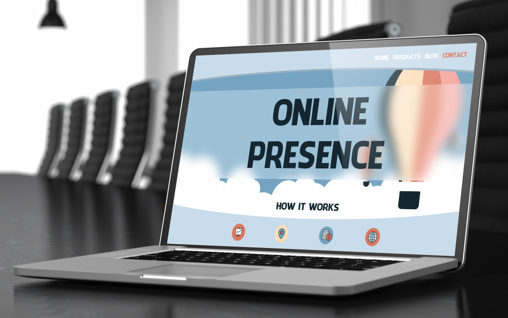 computer with the word "online presence" being shown